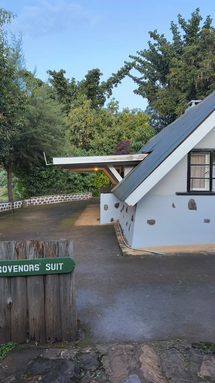 sipi falls lodge